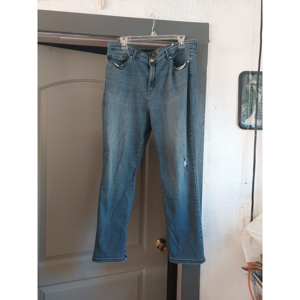 Lee jeans slim legs mid rise Sz 18 short